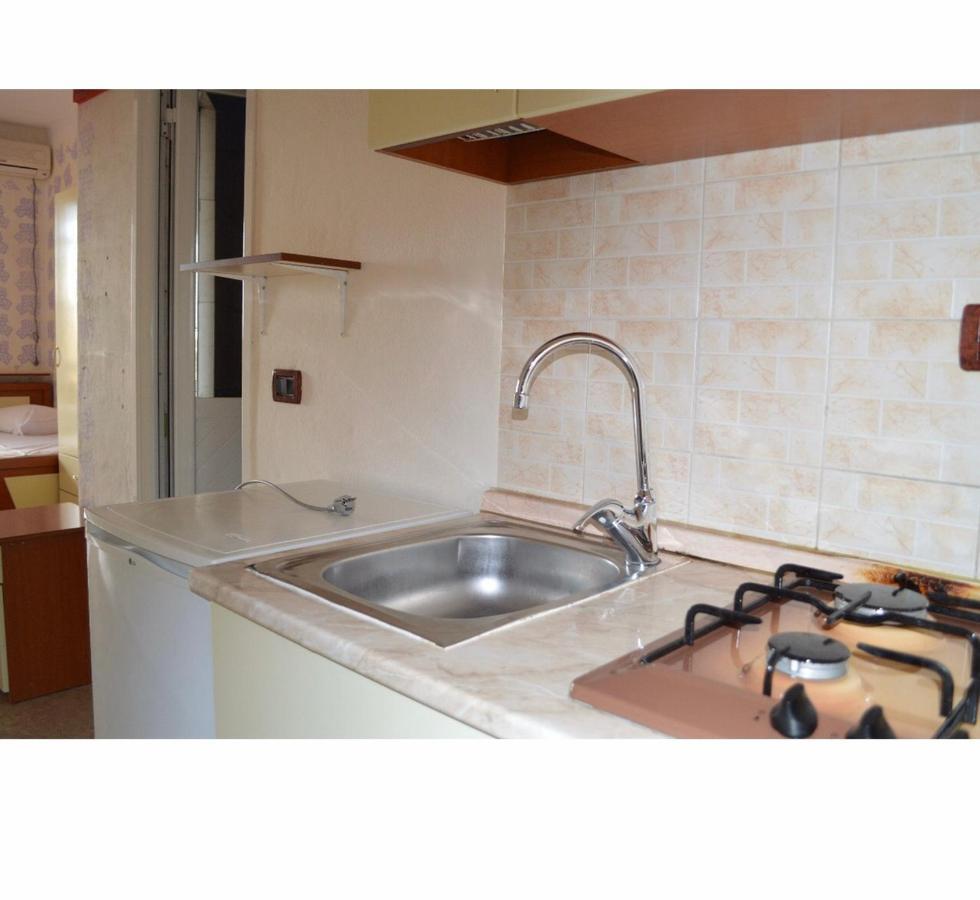 Hotel Ridal Vlorë Εξωτερικό φωτογραφία